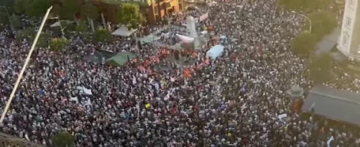 Тројца активисти на вчерашните протести во Белград добија затворски казни