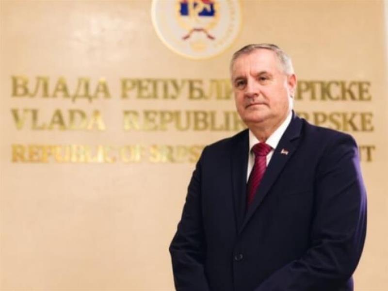 Повреден е премиерот на Република Српска во тешка сообраќајна несреќа со две возила и камион