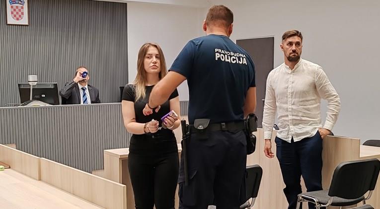 Во Дубровник почна судењето на Албанката, која усмрти брат и сестра во сообраќајка 