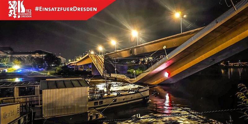 Во Дрезден ноќеска се урна мостот Карола на реката Елба