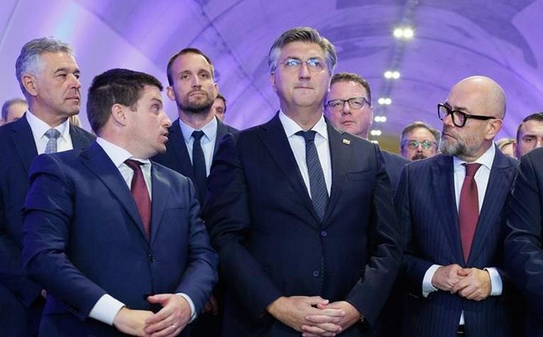 Пленковиќ: ЕУ и Хрватска нема да воведат санкции за претставниците на Република Српска