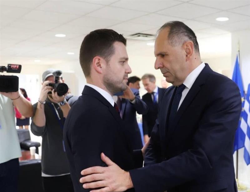 Грчките медиуми за вчерашната средба Муцунски – Герапетритис во Њујорк