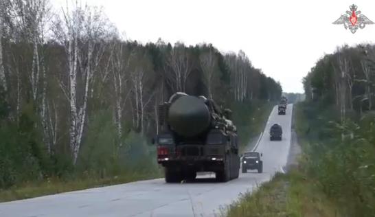 Руските сили пресретнале 105 украински дронови