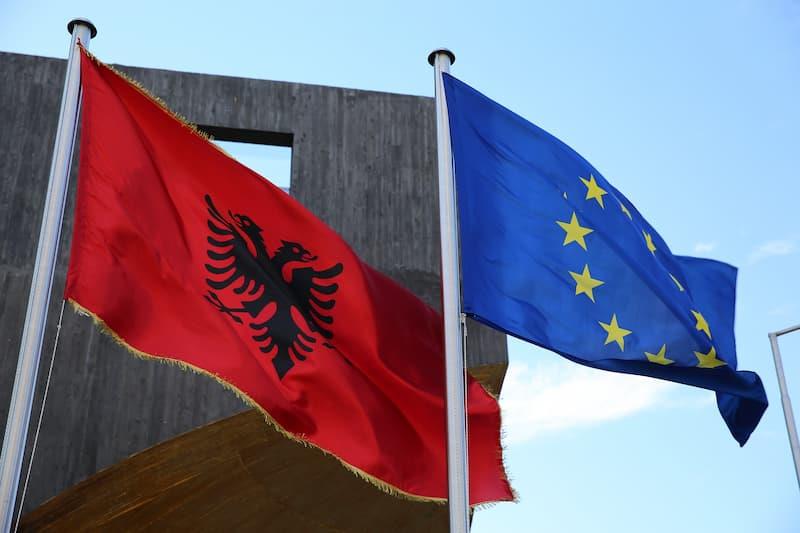 Корепер го одобри стартот на преговорите за членство на Албанија во ЕУ по кластери 
