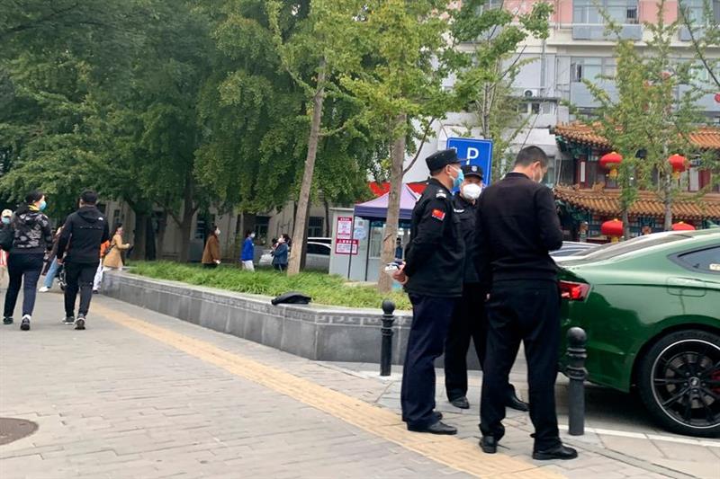 Напад со нож во близина на училиште во Пекинг- има повредени и деца 