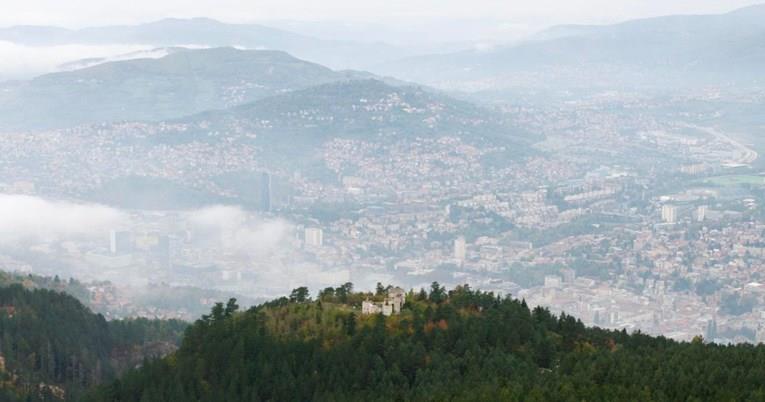 Во Сараево е наредена евакуација на населението поради свлечиште 