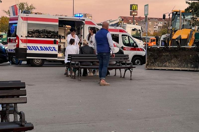 Сара (5) и Тина (9) им подлегнаа на повредите по несреќата на железничката во Нови Сад
