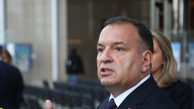 Во Хрватска уапсен министерот за здравство Вили Берош