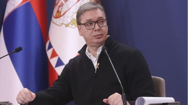 Вучиќ: Утре очекувам оставки и во владата и на други места поради трагедијата во Нови Сад 