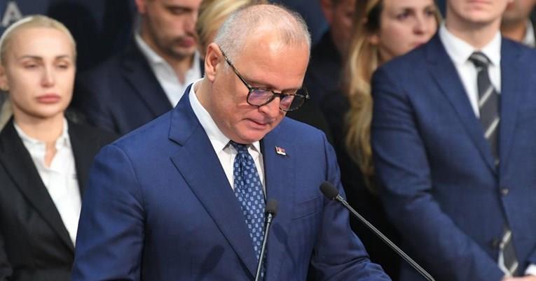 Српскиот министер Горан Весиќ доби 30 дена притвор за трагедијата во Нови Сад 