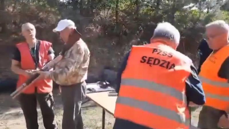 Судија застрела натпреварувач во задникот (Вознемирувачко видео)