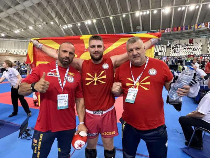 Михајловски: Среќен сум што донесов медал за Македонија