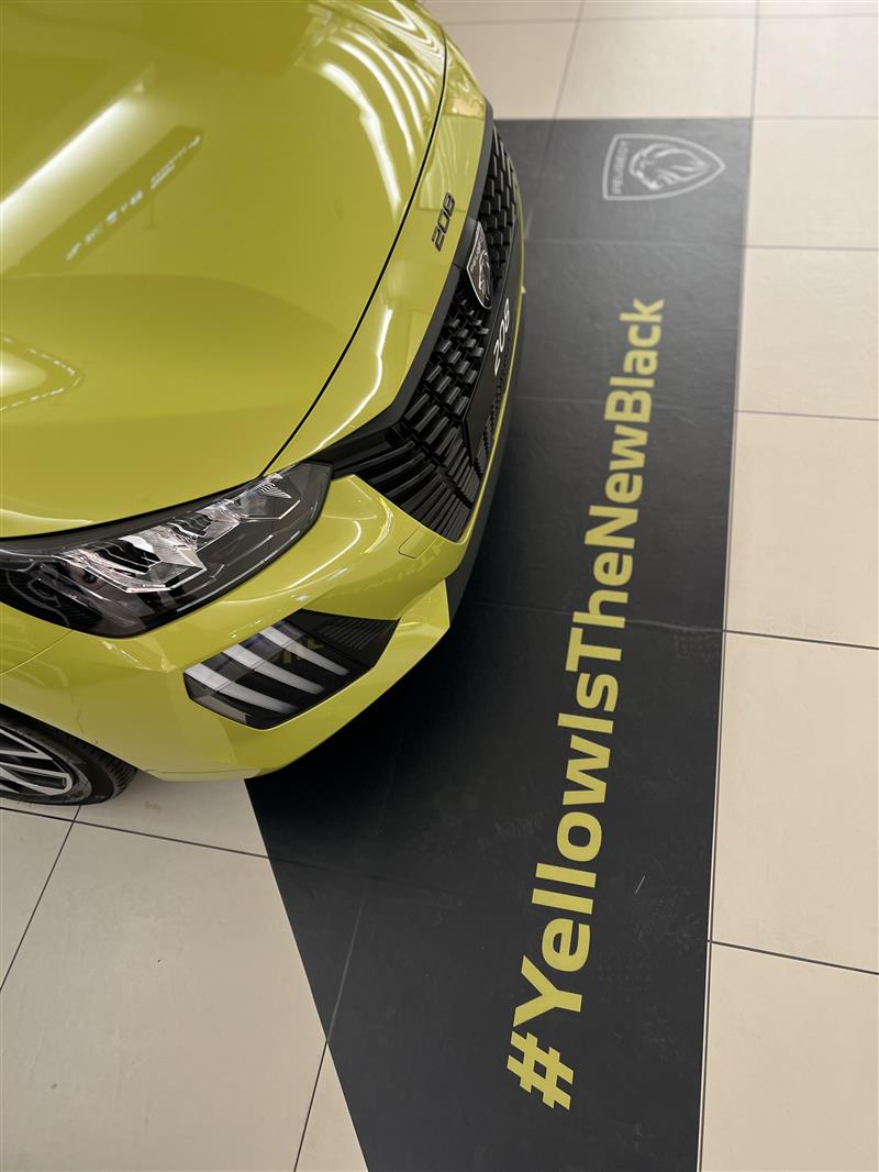„YELLOW IS THE NEW BLACK“ НОВИОТ 208 ВЕ ОЧЕКУВА ВО СИТИ МОЛ