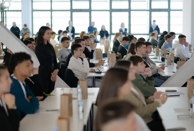 Финале и прогласување на победниците на UltiMATH