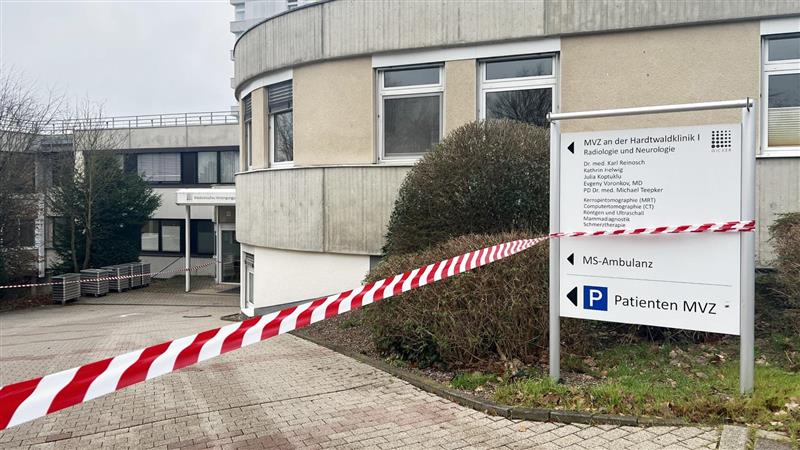 Ужас во Германија: Пациент со самострел убил медицинска сестра во болница 