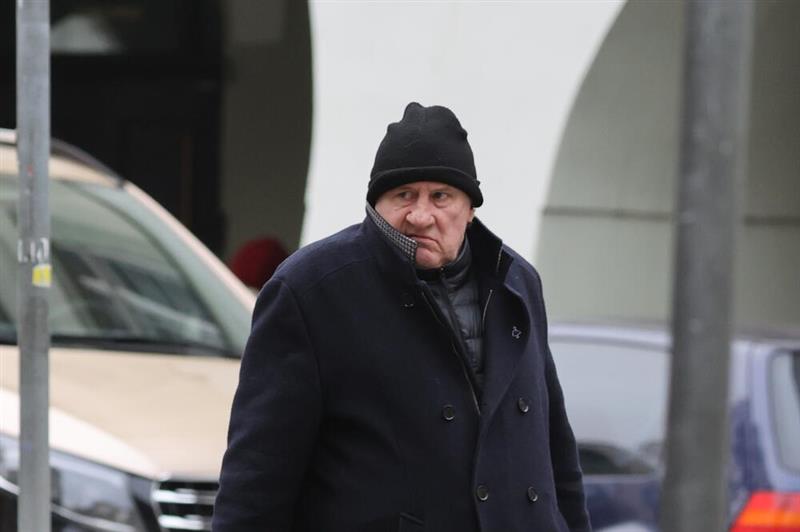 Познат актер непрепознатлив на улица