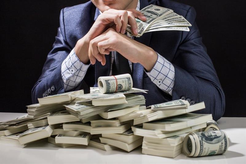 Најбогатото семејство на светот секоја минута заработува по 330.000 долари