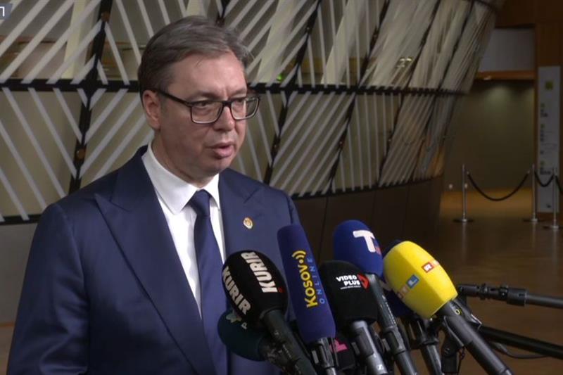 Вучиќ од Брисел: Очекувам до почетокот на февруари отворање на Кластерот 3 