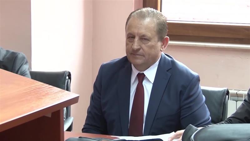 Ново обвинение за Рамиз Мерко, поставил плоча пред општината со која го велича фашизмот  