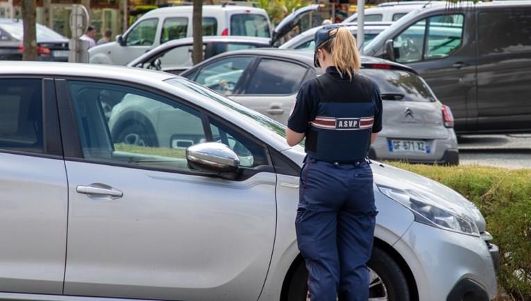 Професор од Франција треба да плати 300.000 евра за сообраќајни прекршоци, иако нема автомобил