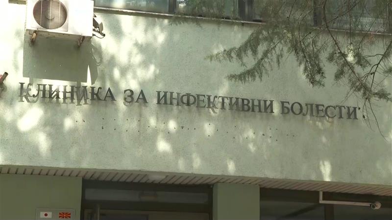 Во екот на пневмонии до рентген тешко се доаѓа – или се расипани или се блокирани од итни упати