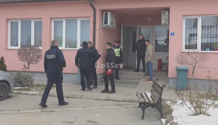 Тензично на Косово: Полицијата ги затвора српските институции, Белград со остра реакција(ВИДЕО)