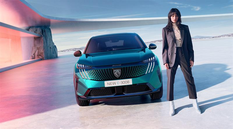 Новиот Peugeot E-3008: Веќе над 100.000 нарачки 