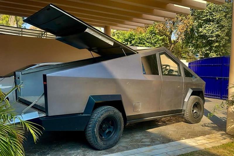 Мајстори од Пакистан направиле копија на Cybertruck на Тесла за само 10.000 евра (ВИДЕО)