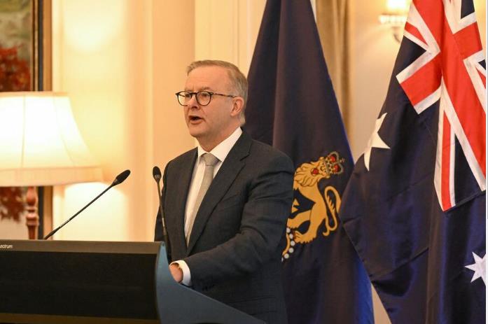 Австралија го усвои законот за злосторство од омраза, задолжителни казни за нацистички поздрави