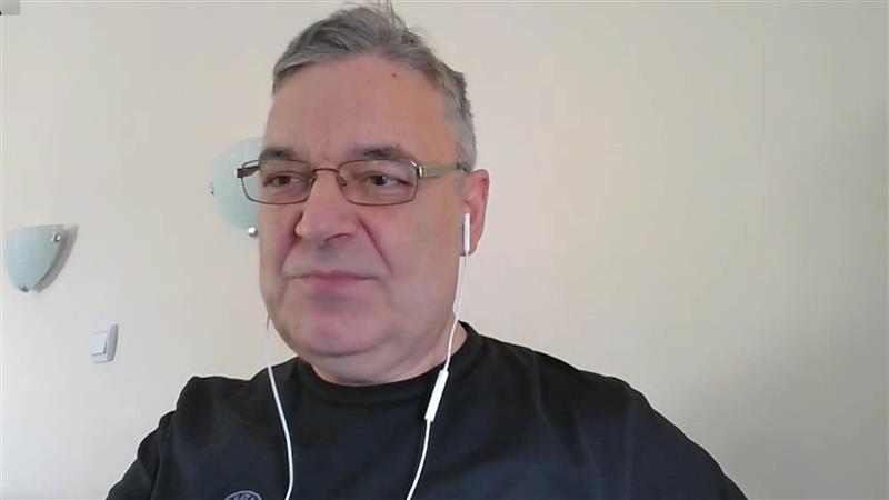Нови три земјотреси го стресоа грчкиот остров Санторини, експертите смируваат