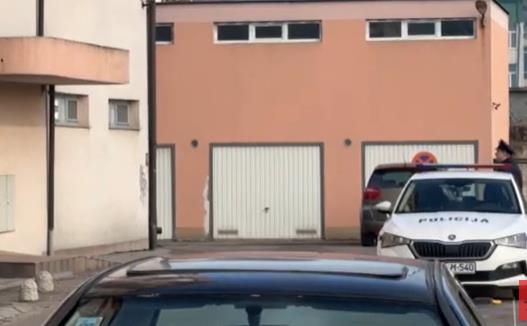 Двојно убиство во БиХ: Маж си ги уби сопругата и 13-годишниот син
