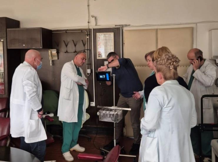 Опрема за интубација пациенти донирана на болницата „Свети Еразмо“ во Охрид