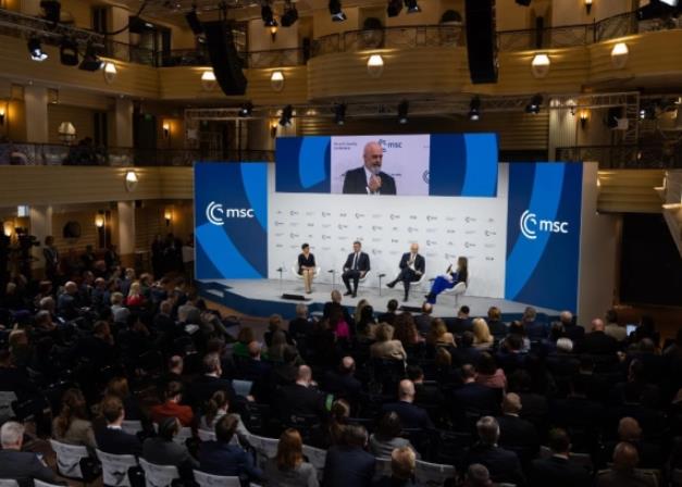 Рама во Минхен: Изборот на Трамп е најдарежлив божји чин кон ЕУ