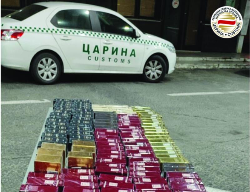 Царината заплени 18 килограми сребро, 1.852 парчиња облека, обувки и играчки 