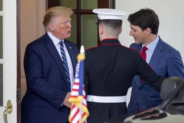 Трамп разговараше со Трудо: Многу луѓе умираат од фентанил кој дошол преку границата на Канада
