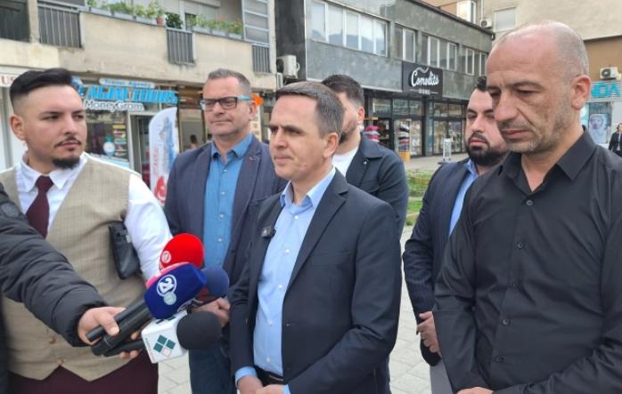 За три дена во Тетово казни и предупредувања за 100 неправилно паркирано возачи
