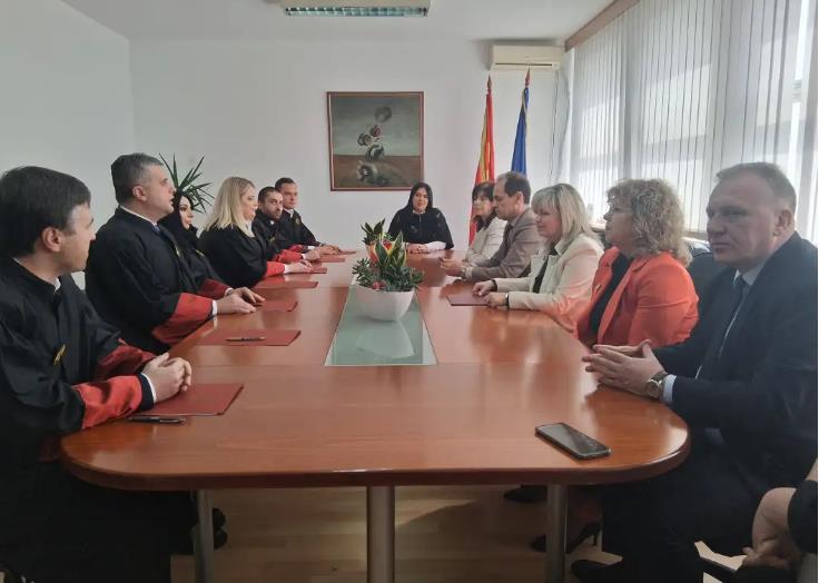 Новоизбраните 28 јавни обвинители од 8-мата генерација на Академијата дадоа свечена изјава