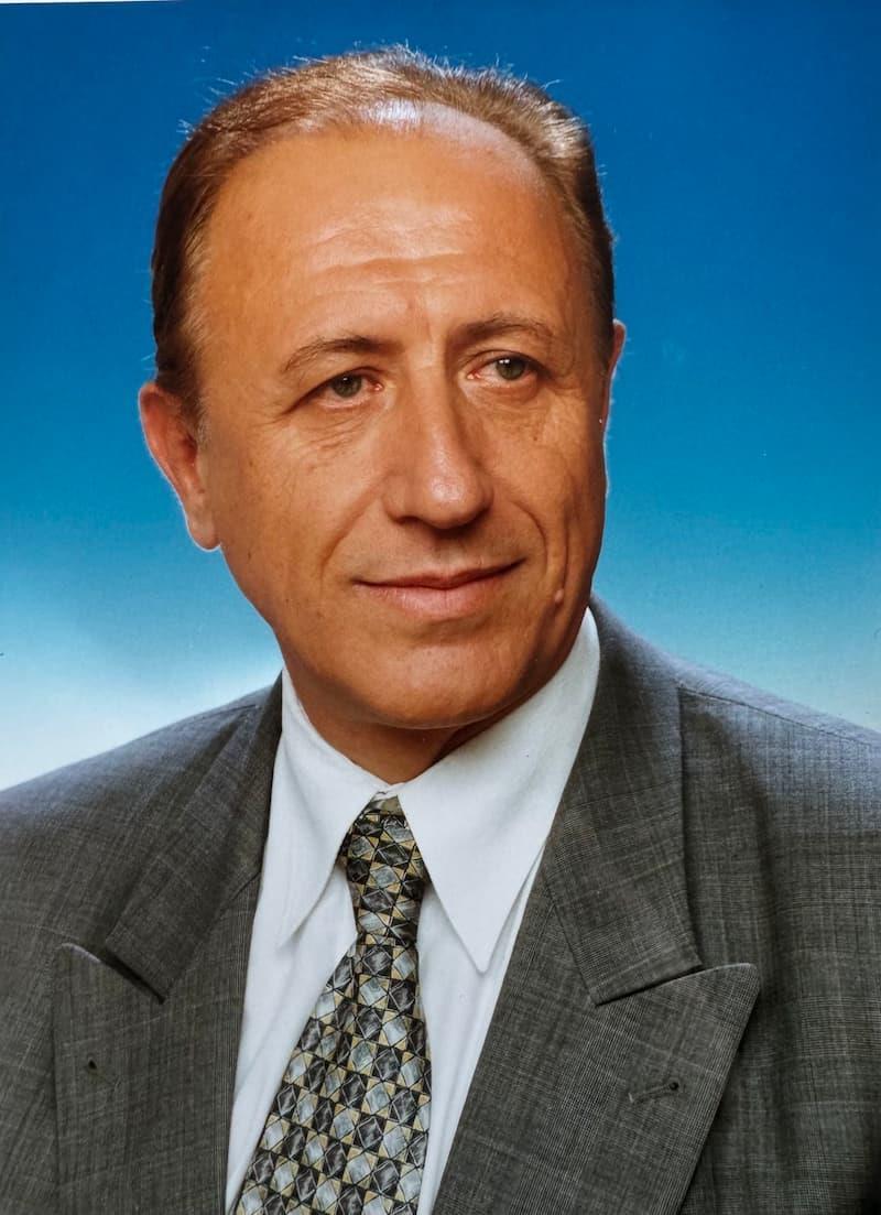 Џолев