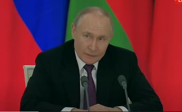 Путин најави дека вечерва ќе се сретне со претставникот на Трамп (ВИДЕО)