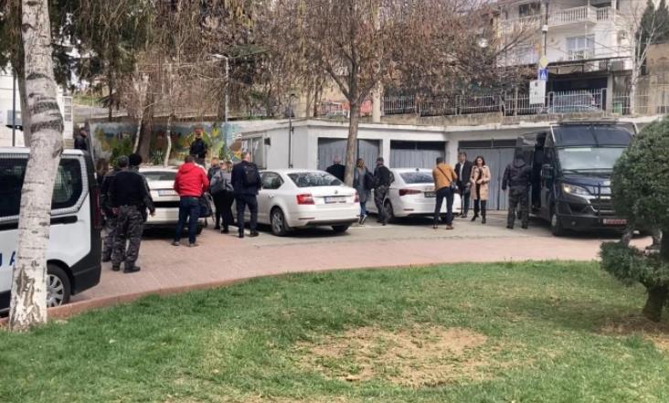 Претрес во Општина Кочани, се одзема документација поврзана со дискотеката „Пулс“