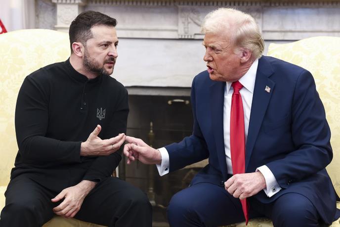 Скавино: Во тек е телефонски разговор меѓу Трамп и Зеленски