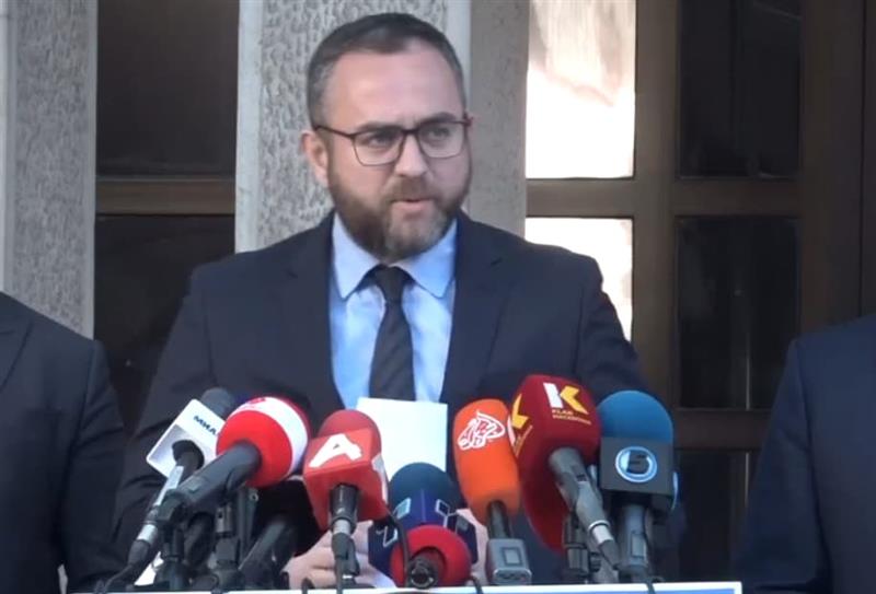 Тошковски: За утрешниот ден апелирам да не се пренесуваат трогателни сцени