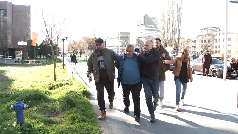 Седуммина полицајци се осомничени за тешки дела против општата сигурност, се бара притвор