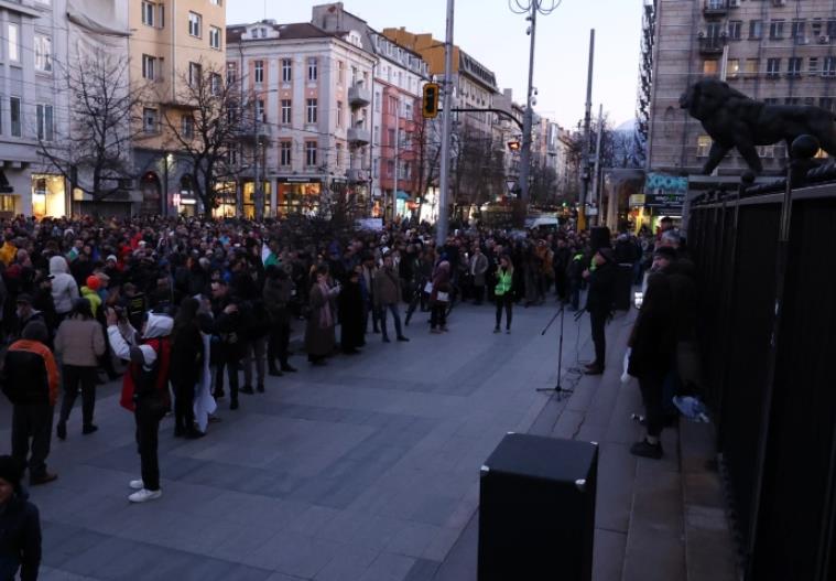 Едноминутен молк во Софија во чест на настраданите во Кочани
