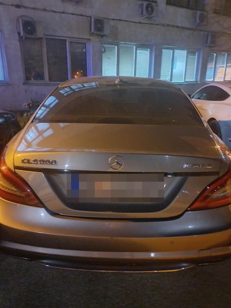 МВР: Одземени се луксузни возила што биле користени во „диви“ трки во Скопје