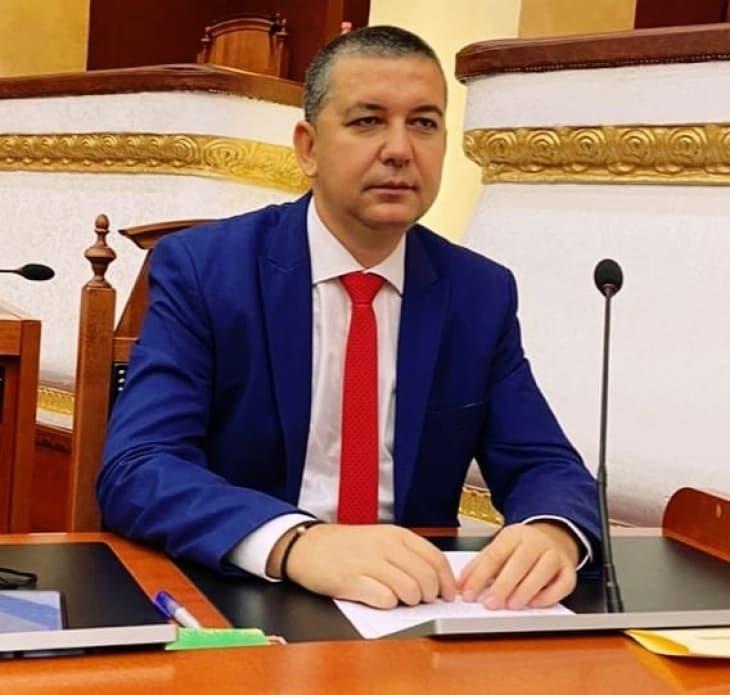 Стерјовски побара поддршка од Македониците на парламентарните избори