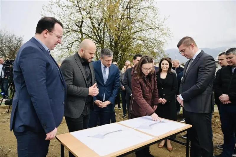 Поставен камен темелник за изградба на мега-парк во населба Радишани