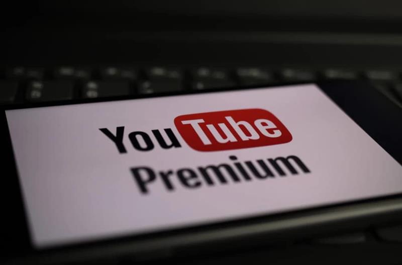 „YouTube“ користи нова стратегија: Ве „навлекува“ да плаќате