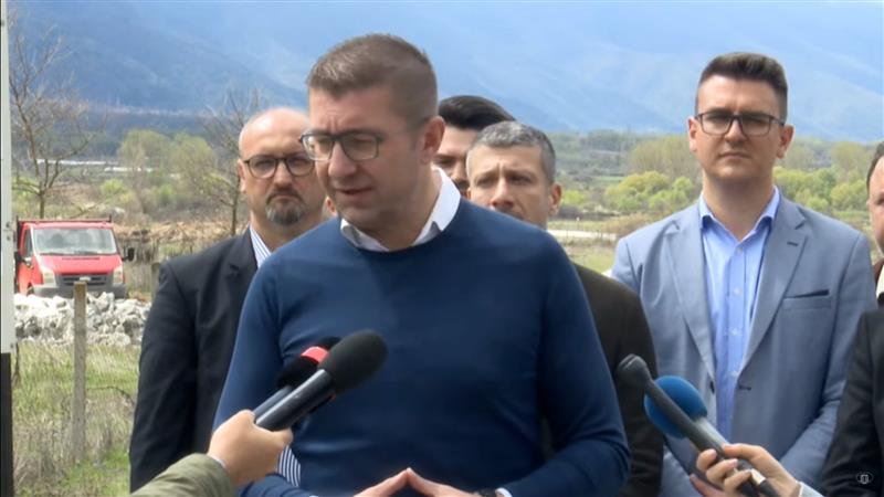 Мицкоски: Тоа е пресериозна тема за да се разговара преку медиуми, подготвен сум да се сретнеме