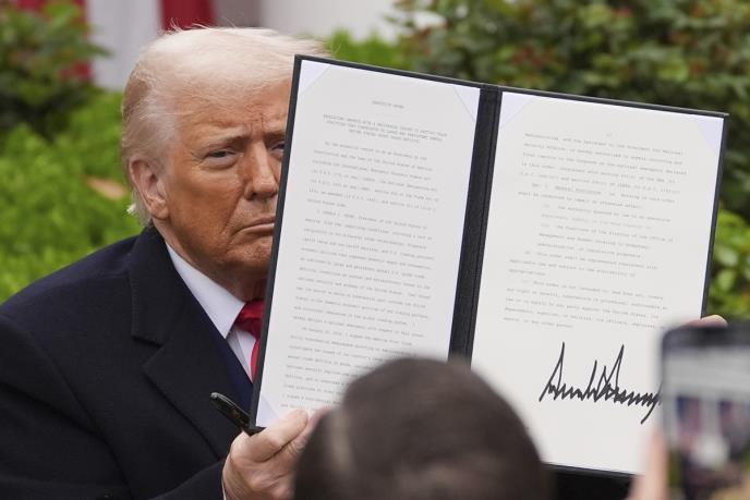 Зошто економистите се згрозени од математиката на тарифите на Трамп